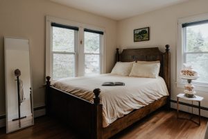 Photo bedroom wall lamp